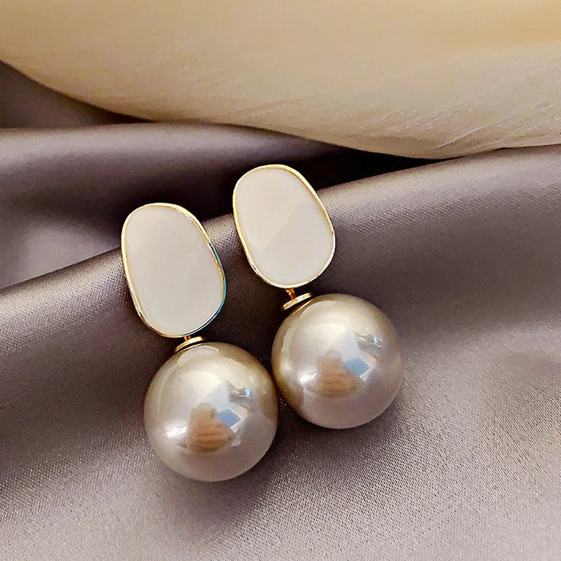 French New Classic Elegant Imitation Pearl Drop Earrings for Women Exquisite Dangle Wedding Earring Statement Fashion Jewelry