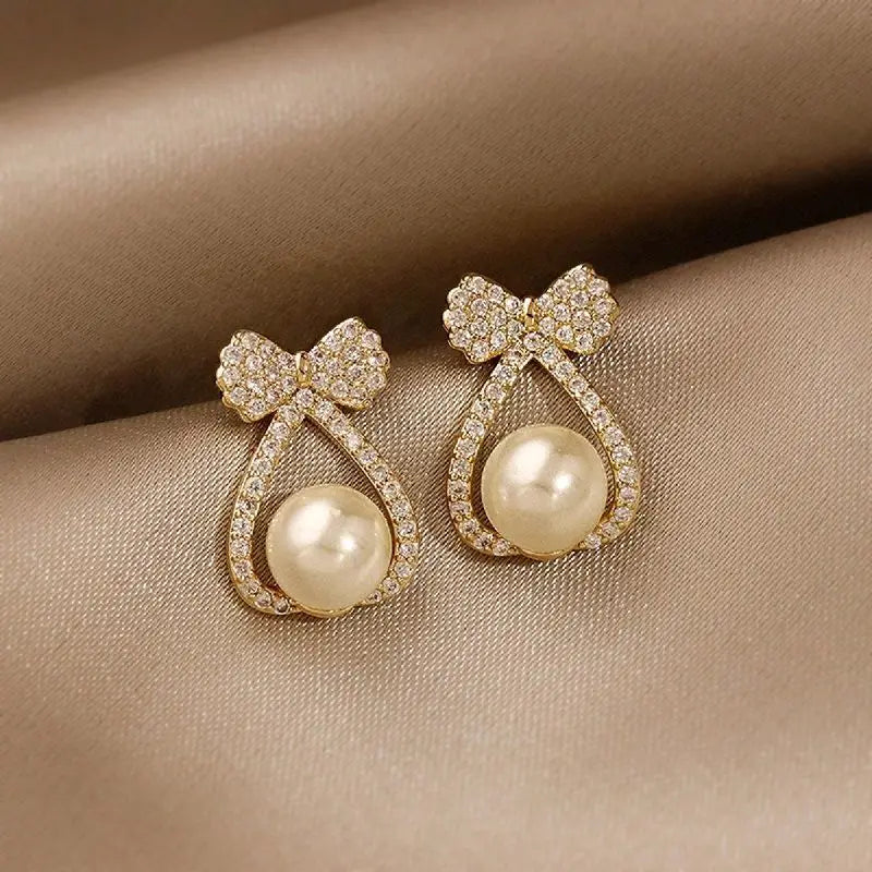 French New Classic Elegant Imitation Pearl Drop Earrings for Women Exquisite Dangle Wedding Earring Statement Fashion Jewelry